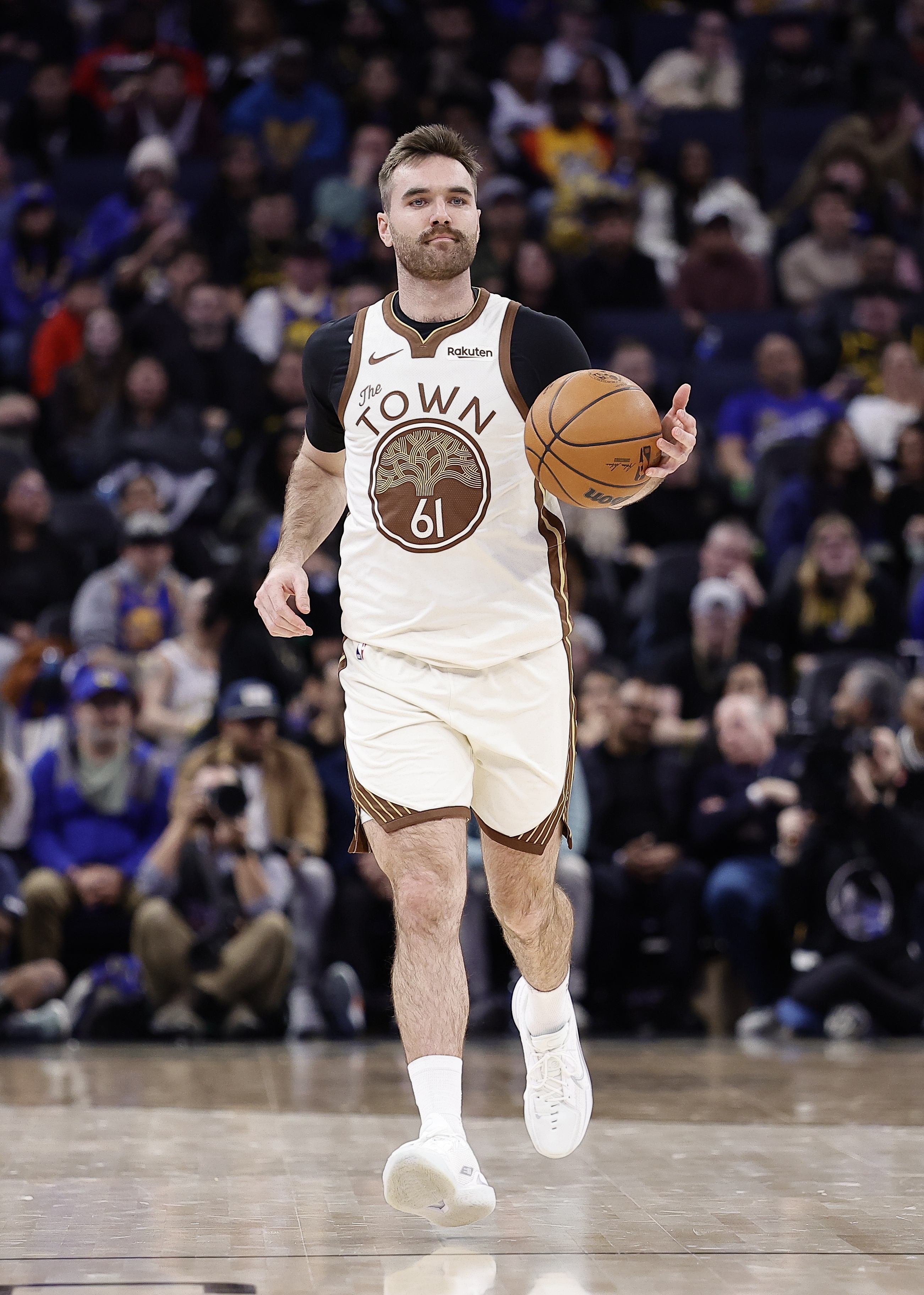 开云体育下载-科尔：斯潘塞就是个斗士 他得到的一切都是自己拼来的